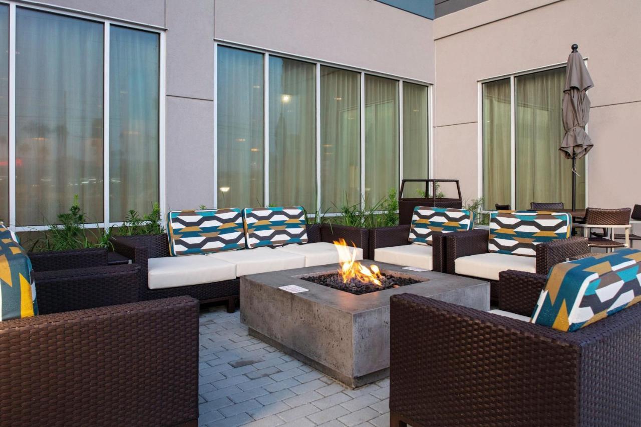 Towneplace Suites By Marriott Orlando Airport מראה חיצוני תמונה