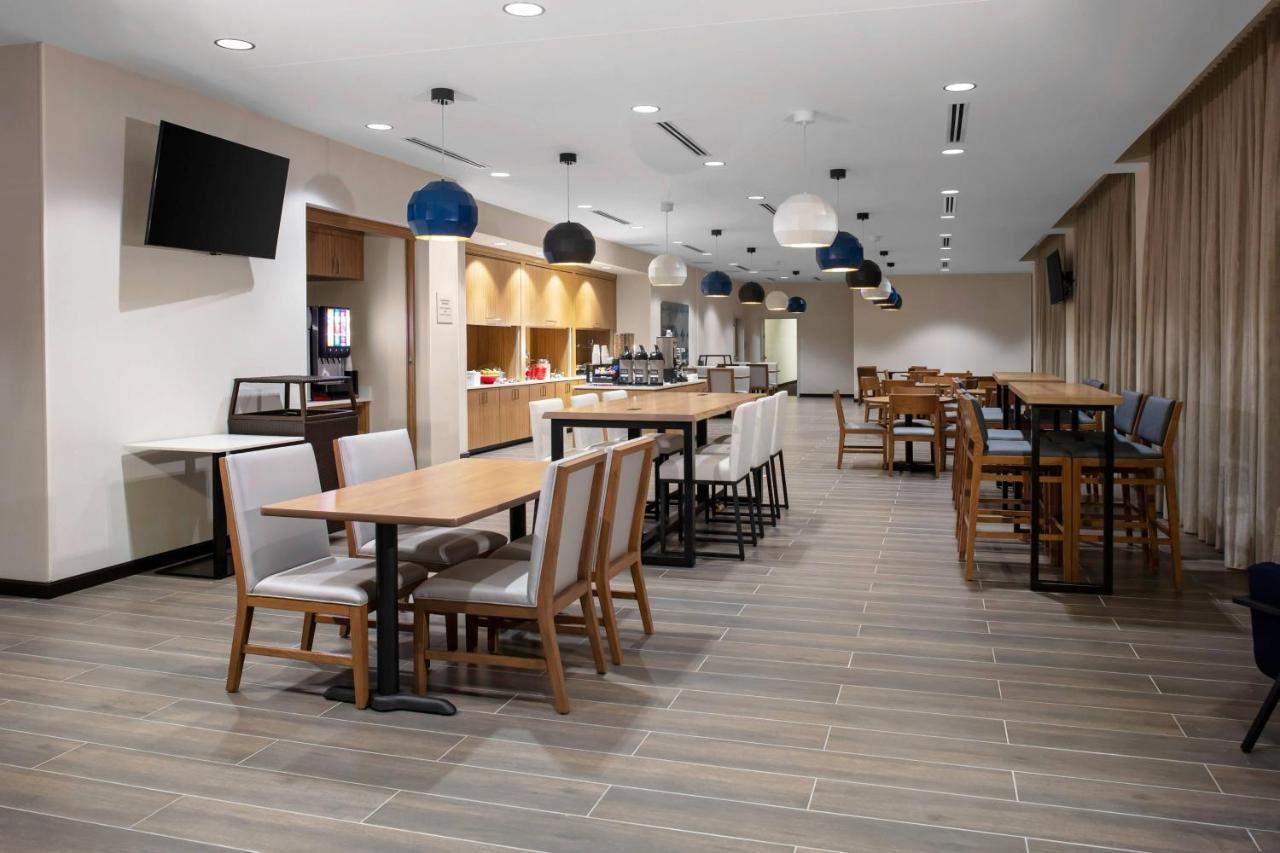 Towneplace Suites By Marriott Orlando Airport מראה חיצוני תמונה